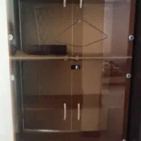 کمد کتاب شیشه ای در حد نو