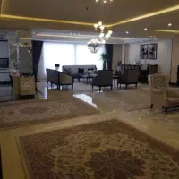 سعادت اباد/۱۳۰متر/سه خواب/با امکانات