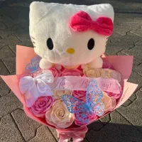 سفارش گل با عروسک های کیوت