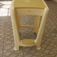 صندلی چهارپایه