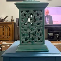 دو عدد آباژور کنار تختی برنج با جای شمع و میز ست|چراغ خواب و آباژور|تهران, میدان حر|دیوار