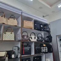 کیف|کیف، کفش، کمربند|شیراز, سیاه سنگ|دیوار