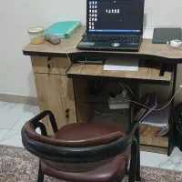 میز تحریر و صندلی