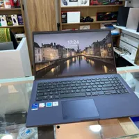 ASUS EXPERT RAM8 SSD256 TOCH