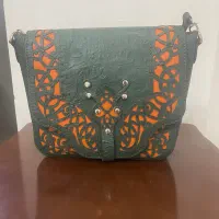کیف چرم کاملا نو ۸۰۰ هزار تومن