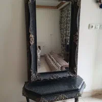 آیینه و کنسول