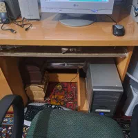 سیستم کامپیوتر ب همراه اسپیکر و میز و صندلی|رایانه رومیزی|مراغه, |دیوار