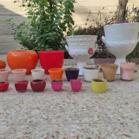 فروش تعدادی گلدان سفالی وپلاستیکی|صنایع دستی و سایر لوازم تزئینی|شیراز, باغ تخت|دیوار