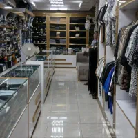فروشنده و تراکت پخش کن