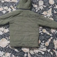 کاپشن در حد نو بسیار گرم مناسب ۴ و ۵ سال