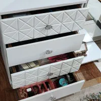 کمد آرایشی * سالم و نو * بسیار تمیز|مبلمان خانگی و میز عسلی|تهران, پرواز|دیوار