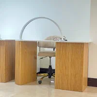 اجاره میز ناخن در سالن vip|خدمات آرایشگری و زیبایی|اصفهان, پارک مشتاق|دیوار