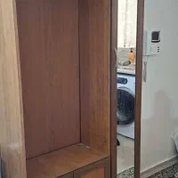 جاکفشی، جالباسی آیینه دار