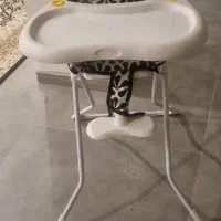 صندلی غذای دلیجان در حد نو