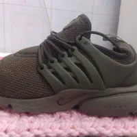 کفش نایک اصلی|کیف، کفش، کمربند|شیراز, تندگویان|دیوار