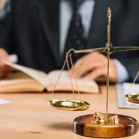 وکیل پایه یک دادگستری - مشاوره تخصصی|خدمات مالی، حسابداری، بیمه|رشت, رودباری|دیوار
