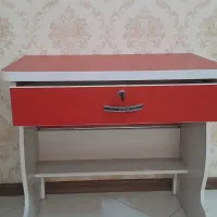 میز تحریر کشو دار