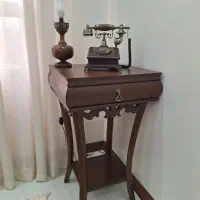 میزتلفن و تلفن چوبی
