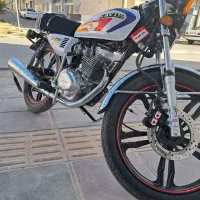 موتور 200مدل اواخر1401|موتورسیکلت|قیدار, |دیوار