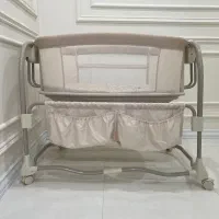 تخت کنار مادر هیپ
