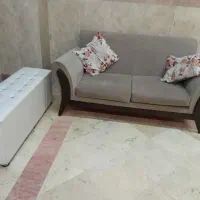 مبل دو نفره و په عدد نیمکت