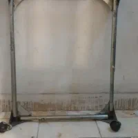 زیر یخچالی و فریزری چرخ دار و متحرک