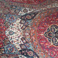 فرش قرمز با طرحی متفاوت سالم