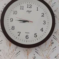 ساعت دیواری