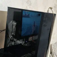 کیس گیمینگ به همراه مانیتور