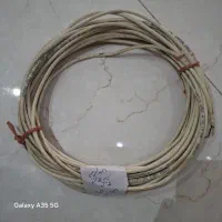 لامپ چراغ. آنتن. سیم