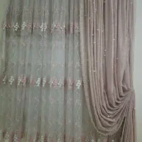 پرده اتاق خواب با زیر پرده و والان .صورتی