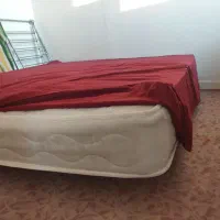 فروش تخت دو نفره با تشک در حد نو و دراور چوبی چوب|تخت و سرویس خواب|فردیس, فردیس|دیوار