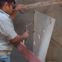 ساخت و جوشکاری انواع سازه های فلزی