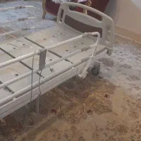 تخت بیمارستانی .کنترلی برقی ۷ کاره .تایوانی|آرایشی، بهداشتی، درمانی|قم, زنبیل آباد|دیوار