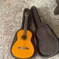 گیتار یاماها C70