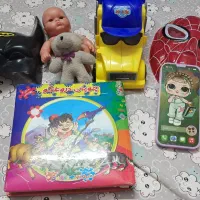 تعدادی اسباب بازی