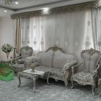 پرده حدودا پنج متری