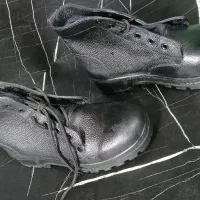 پوتین|کیف، کفش، کمربند|خرم‌آباد, |دیوار