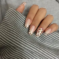 کاشت ناخن و مژه|خدمات آرایشگری و زیبایی|ری, جوانمرد قصاب|دیوار