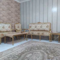 مبل سلطنتی ومیز ناهار خوری