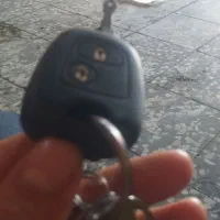 سوئچ پژو وبه همراه ریموت پیدا شده