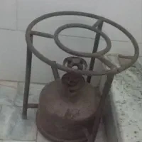فروش ظرف مسی و یک عدد گاز قدیمی اسمش نمیدونم|کلکسیون اشیاء عتیقه|اشتهارد, |دیوار