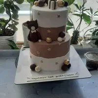 کیک تولد خامه وفوندانت