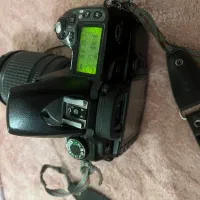 دوربین نیکون D80