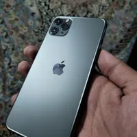 اپل iPhone 11 Pro Max با حافظهٔ ۵۱۲ گیگابایت