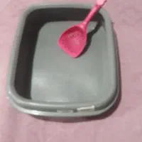 ظرف خاک گربه با بیلچه نو نو