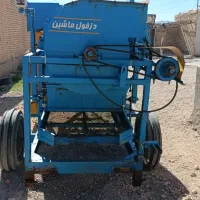 خرمنکوب و شمشیری «تیغ»در حومه پارس آباد|ماشینآلات صنعتی|پارسآباد, |دیوار