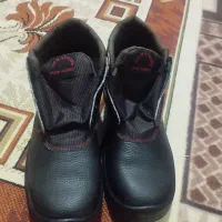 کفش کار ایمنی