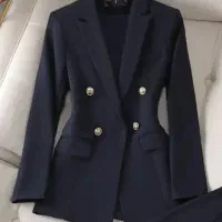 نیاز ... دوزنده کت زنانه