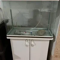 آکواریوم با میز